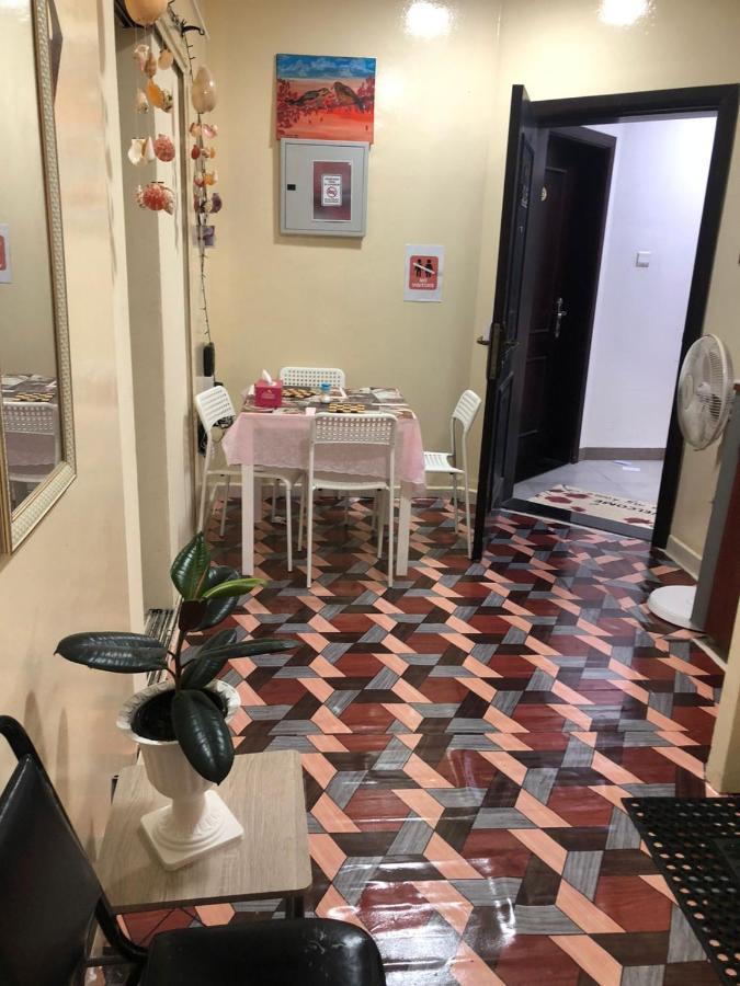 Moon Backpackers , Al Rigga , Partition For Couples And For Singles Διαμέρισμα Ντουμπάι Εξωτερικό φωτογραφία