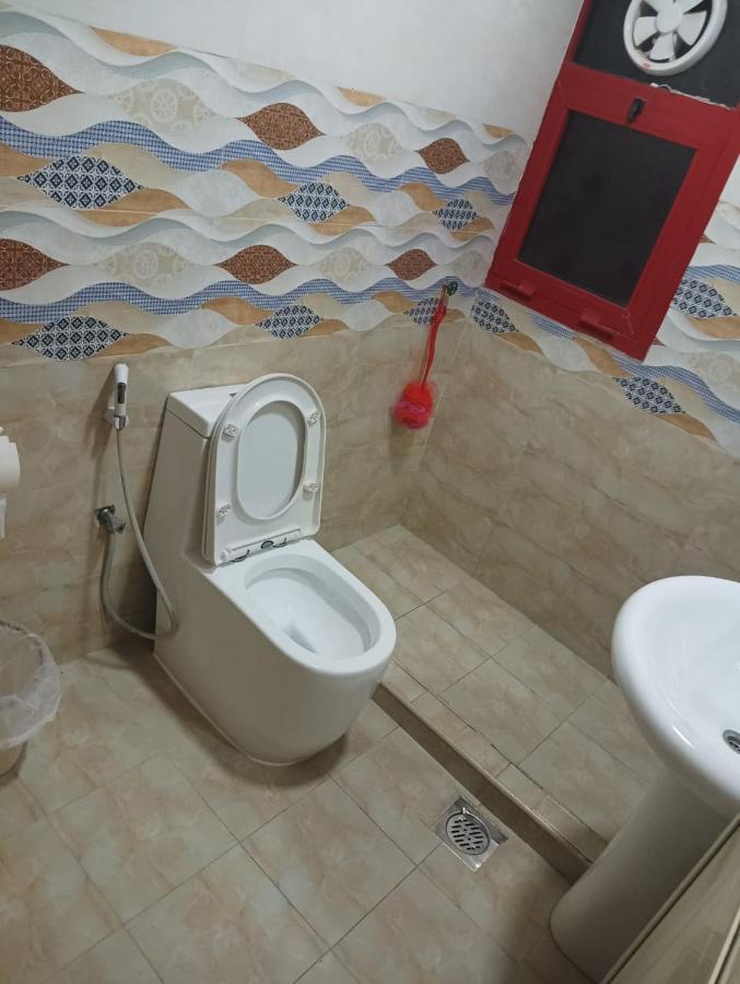 Moon Backpackers , Al Rigga , Partition For Couples And For Singles Διαμέρισμα Ντουμπάι Εξωτερικό φωτογραφία