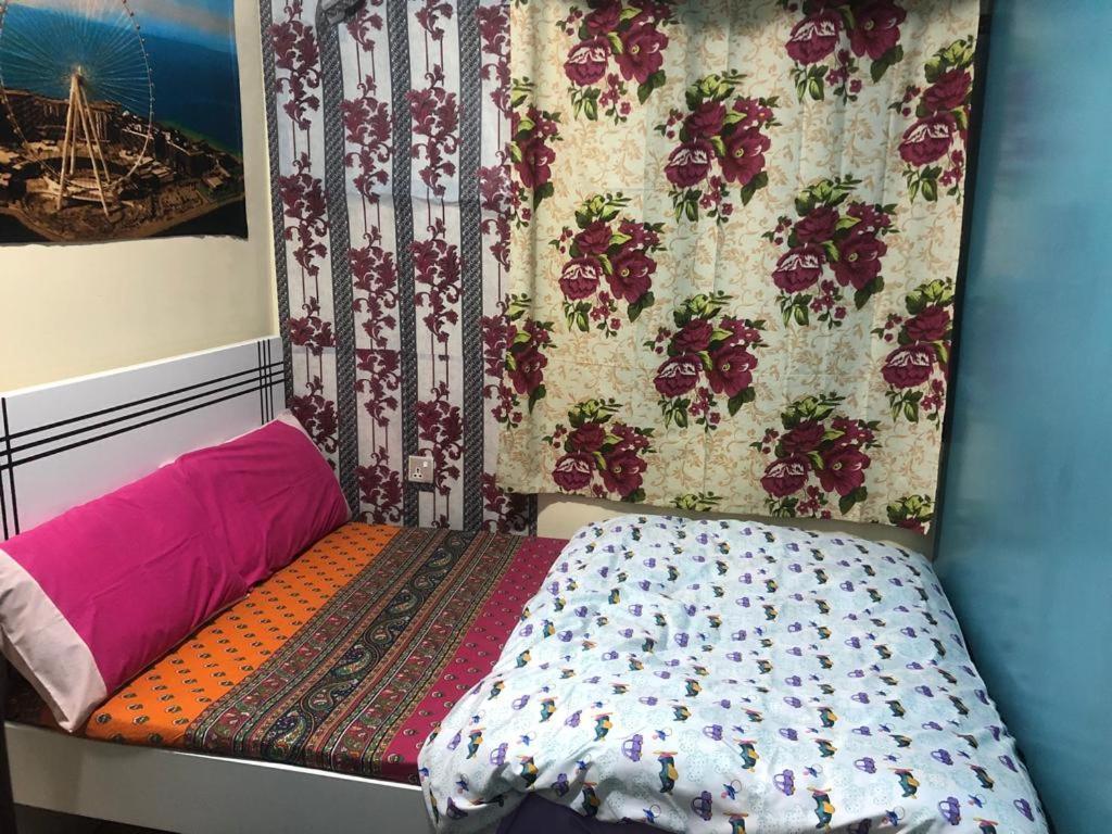 Moon Backpackers , Al Rigga , Partition For Couples And For Singles Διαμέρισμα Ντουμπάι Εξωτερικό φωτογραφία