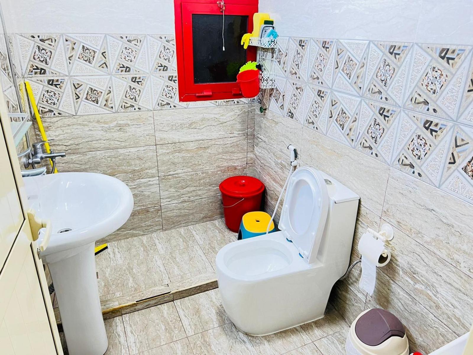 Moon Backpackers , Al Rigga , Partition For Couples And For Singles Διαμέρισμα Ντουμπάι Εξωτερικό φωτογραφία